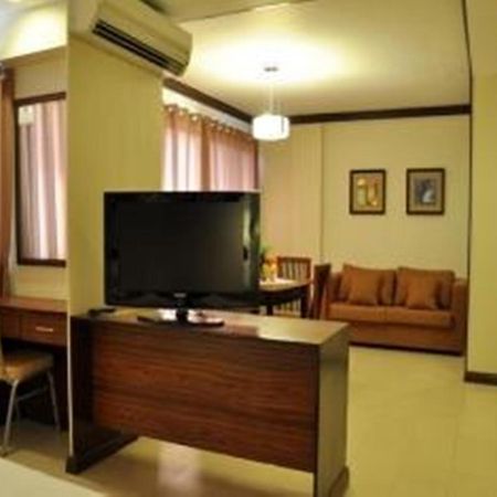 O Hotel Bacolod Exterior photo